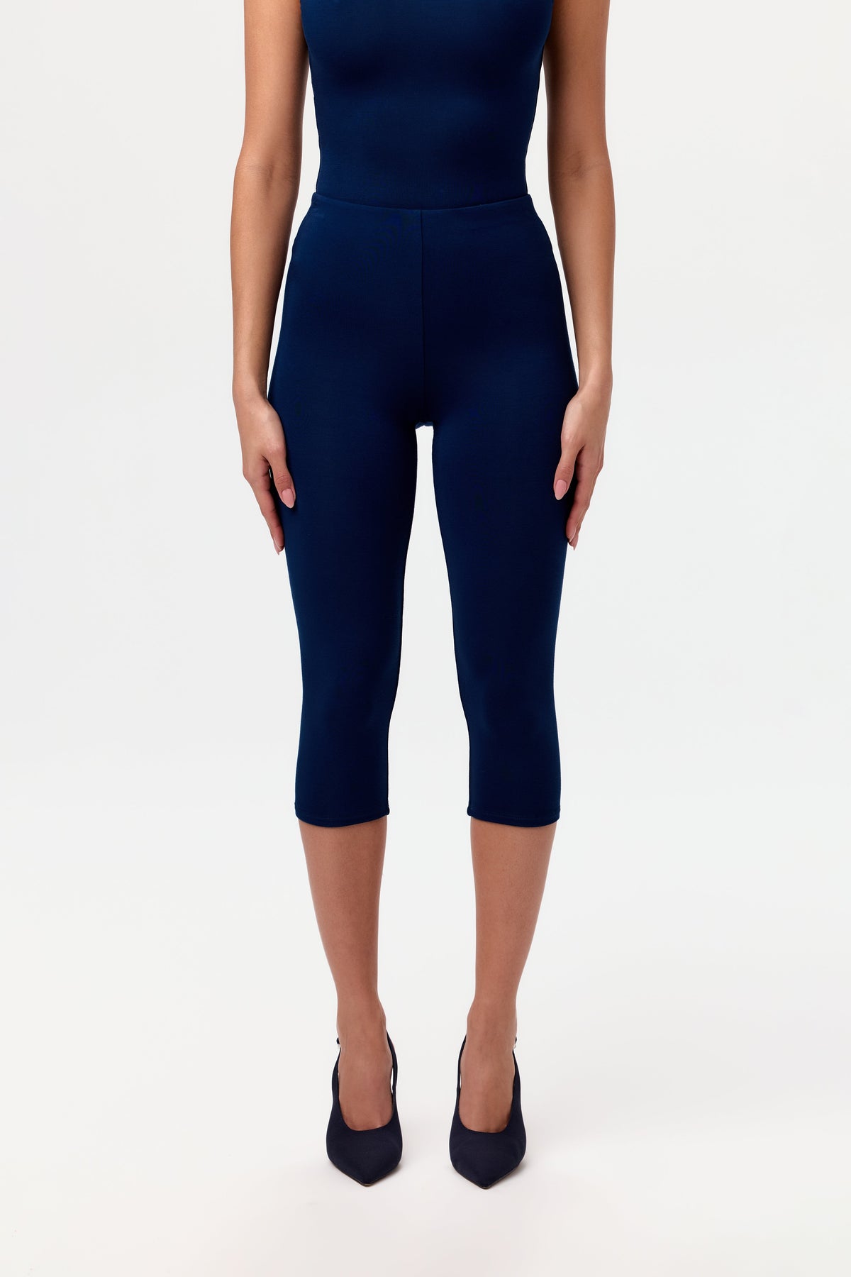 Navy Smooth Sculpt Cropped Legging