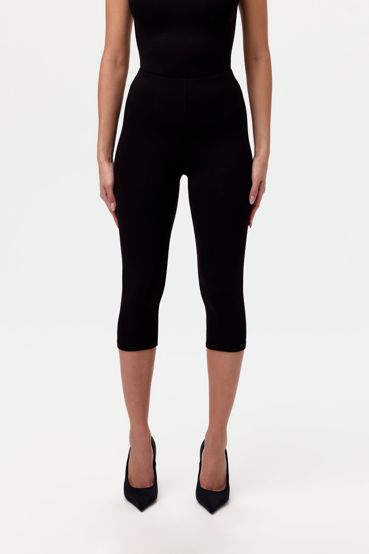Black Smooth Sculpt Cropped Legging