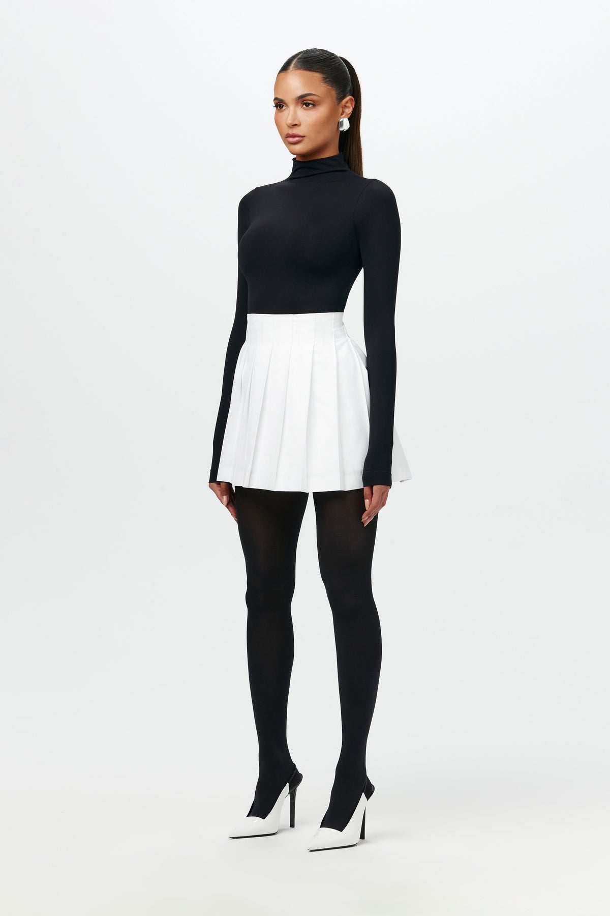 WHITE Shirting Pleated Mini Skirt