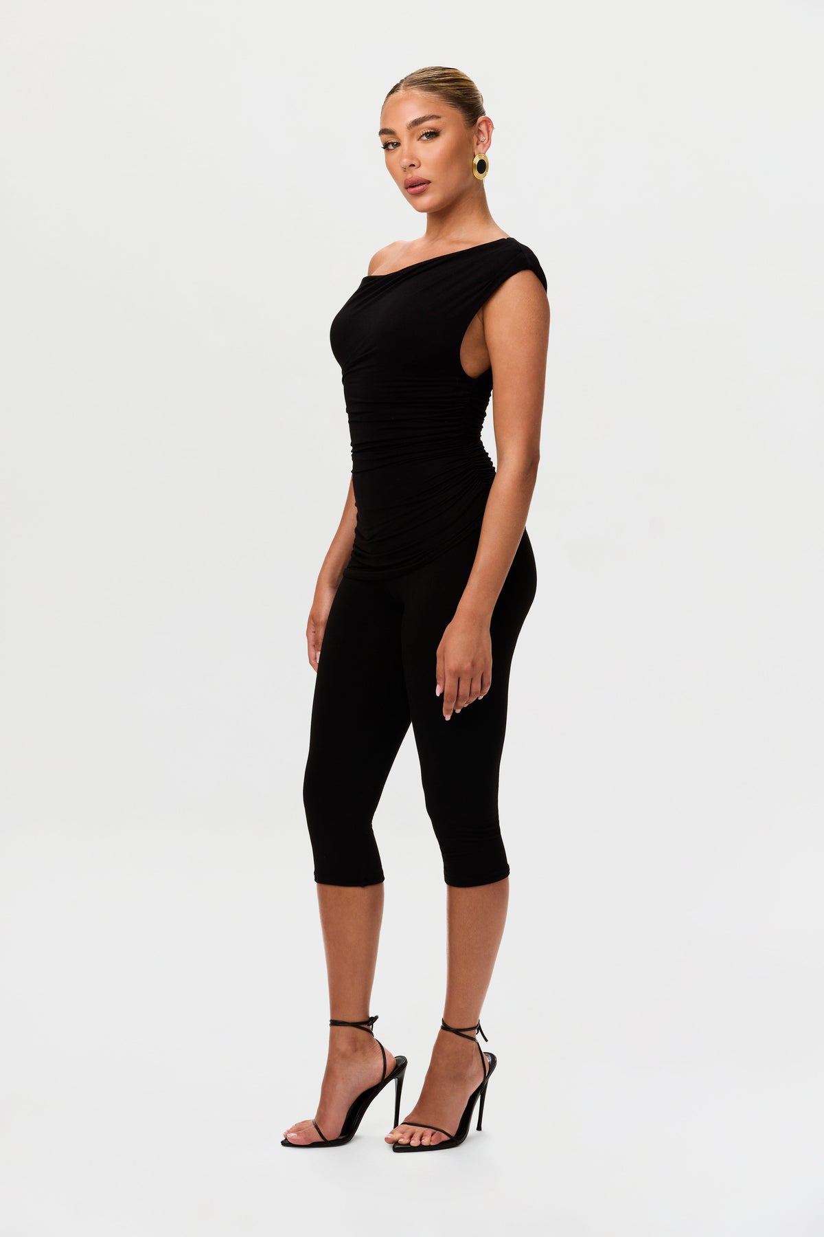 Black Smooth Sculpt Cropped Legging