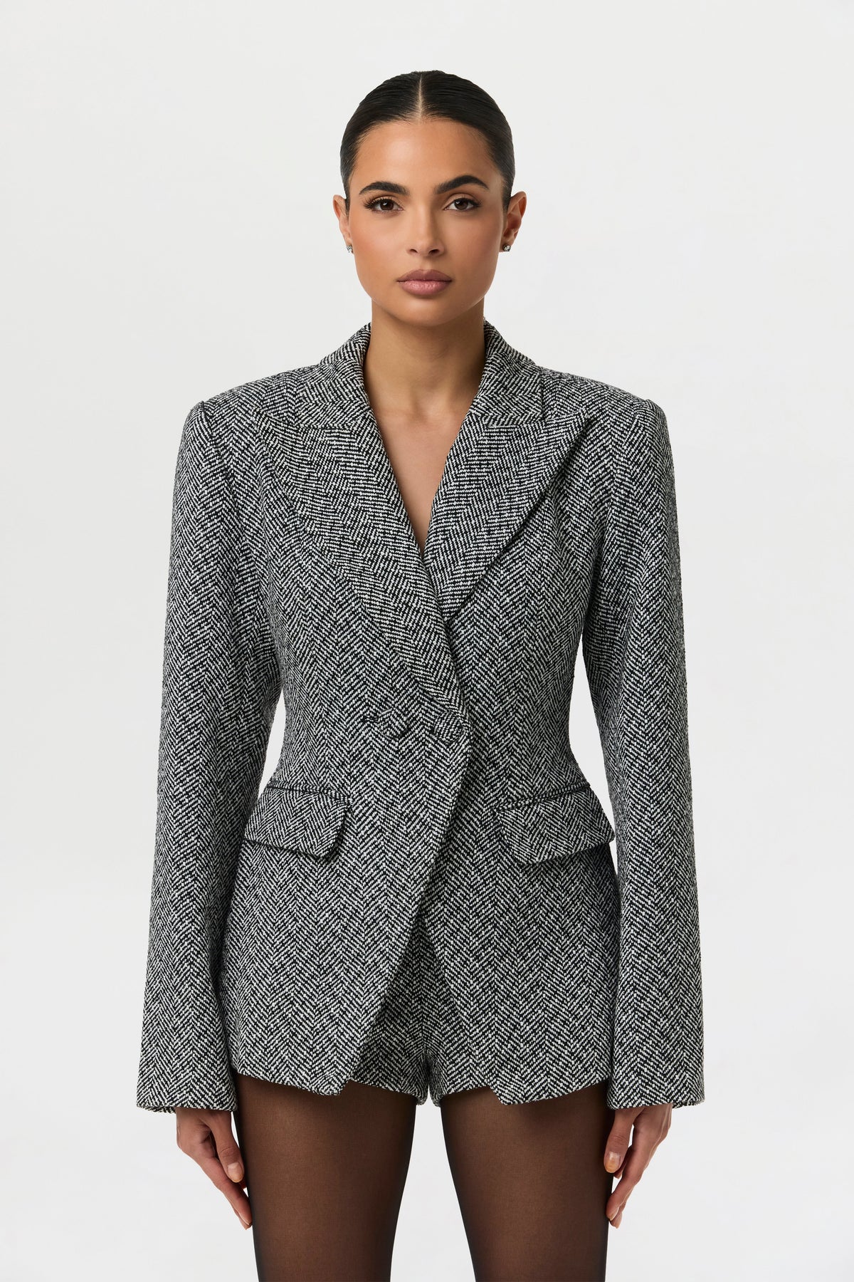 Black/White Pattern Suiting Hot Short
