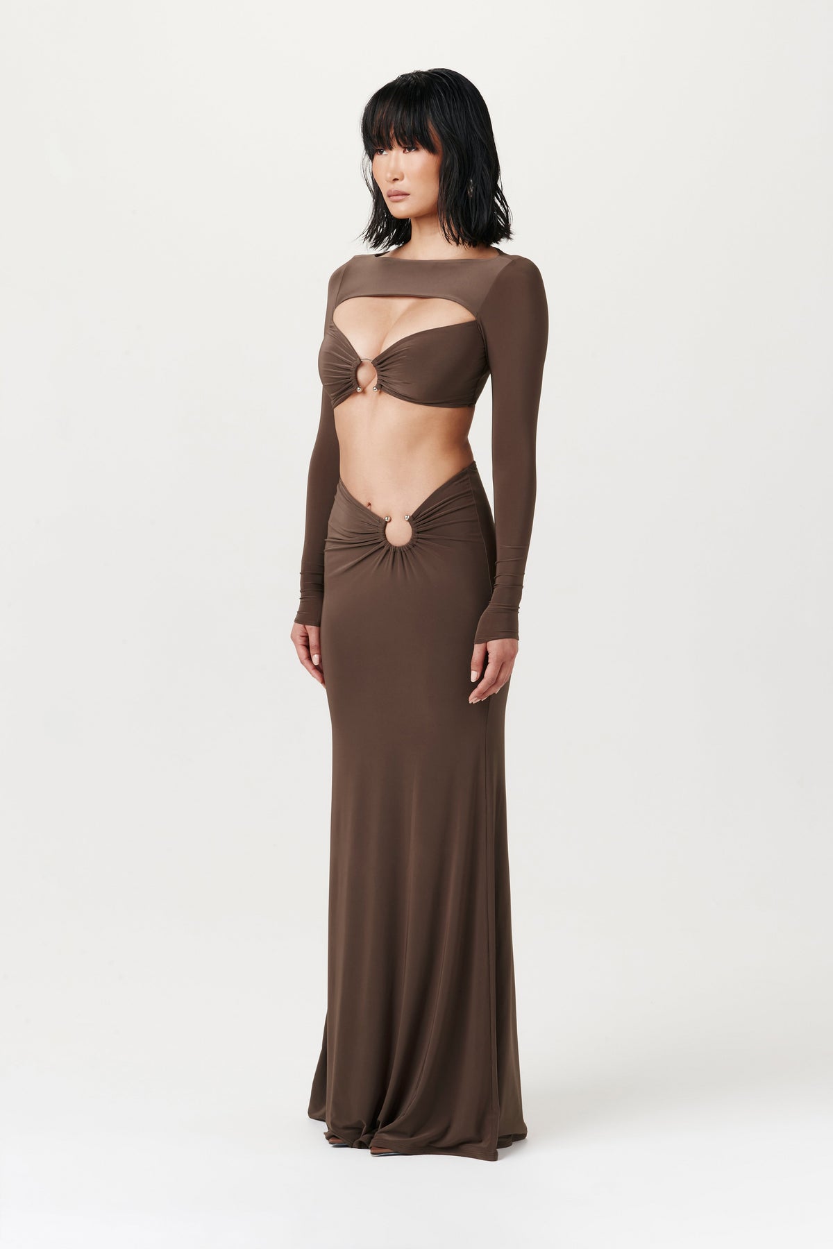 CHOCOLATE Hourglass Cut Out O-Ring Crop Top
